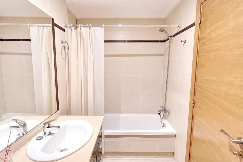 City Of Light Apartament Аликанте Екстериор снимка